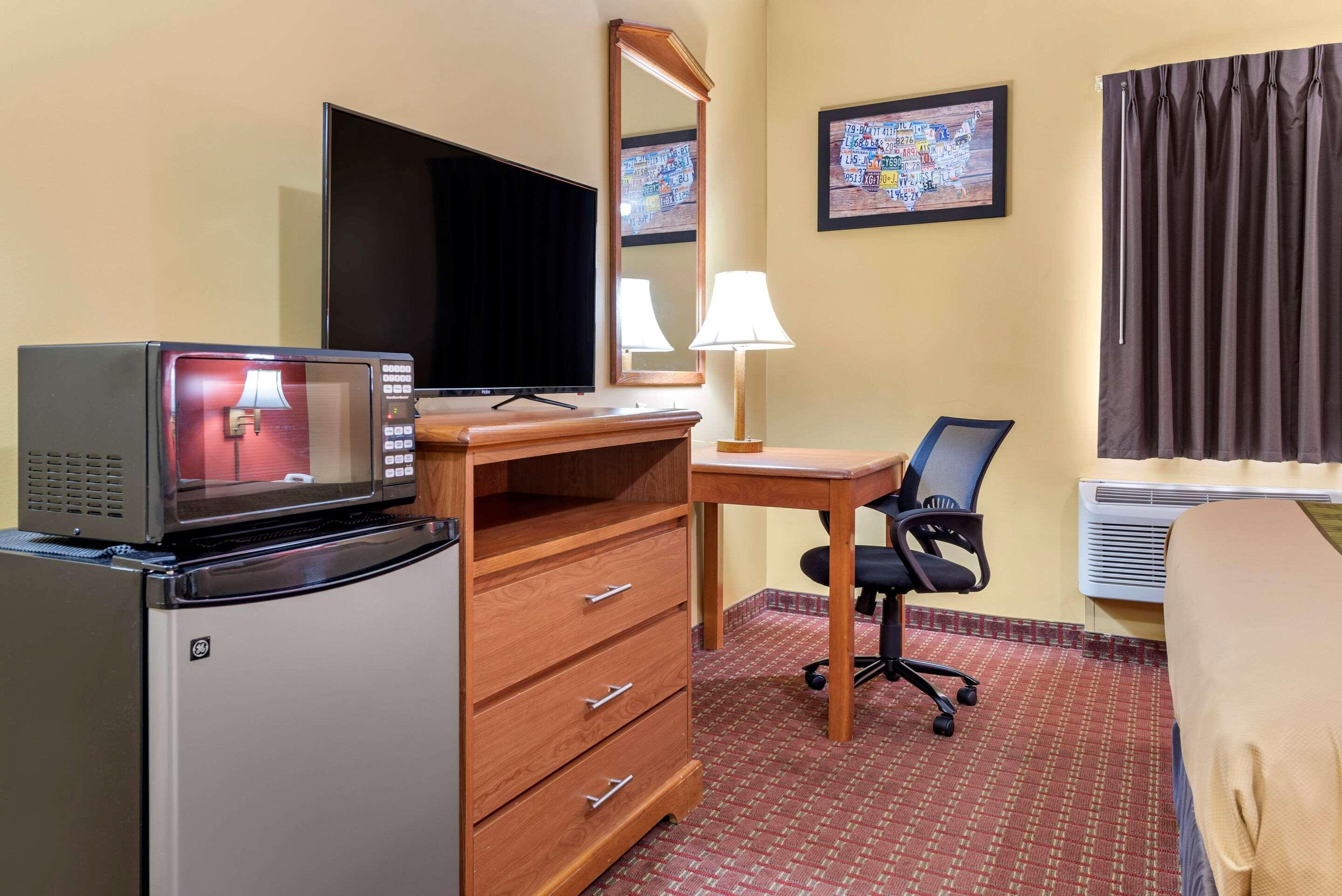 Econo Lodge Airport Louisville Esterno foto